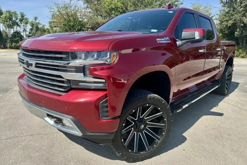2019 Chevrolet Silverado 1500 High Country photo 1