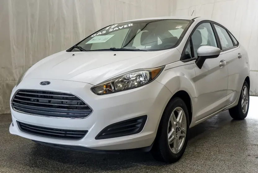 2019 Ford Fiesta SE photo 1