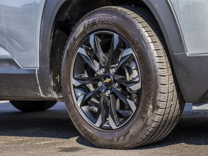 2023 Chevrolet Trailblazer LT photo 1