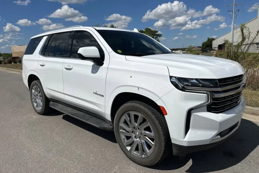2021 Chevrolet Tahoe LT photo 1