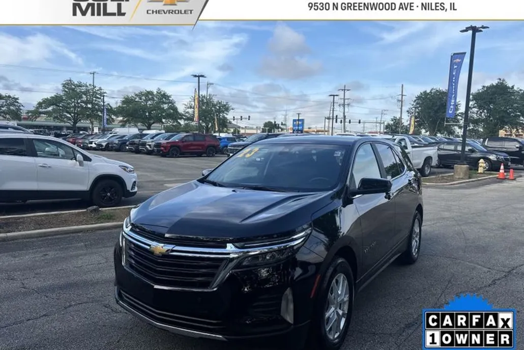 2023 Chevrolet Equinox LT photo 1