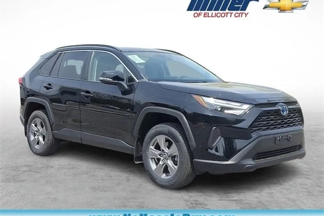 2022 Toyota RAV4 Hybrid XLE photo 1