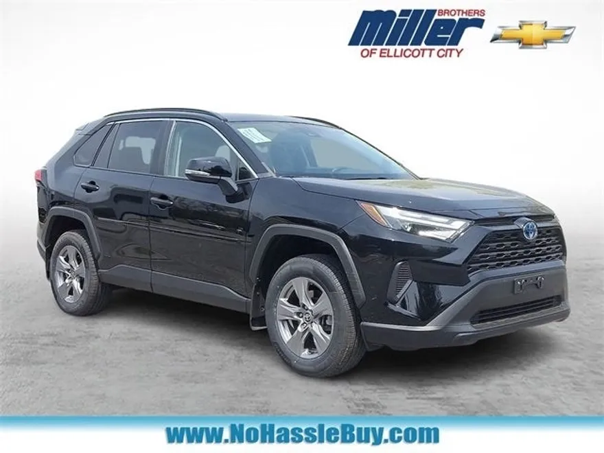 2022 Toyota RAV4 Hybrid XLE photo 1
