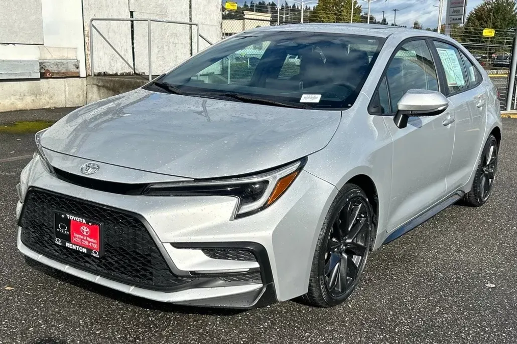 2023 Toyota Corolla XSE photo 1