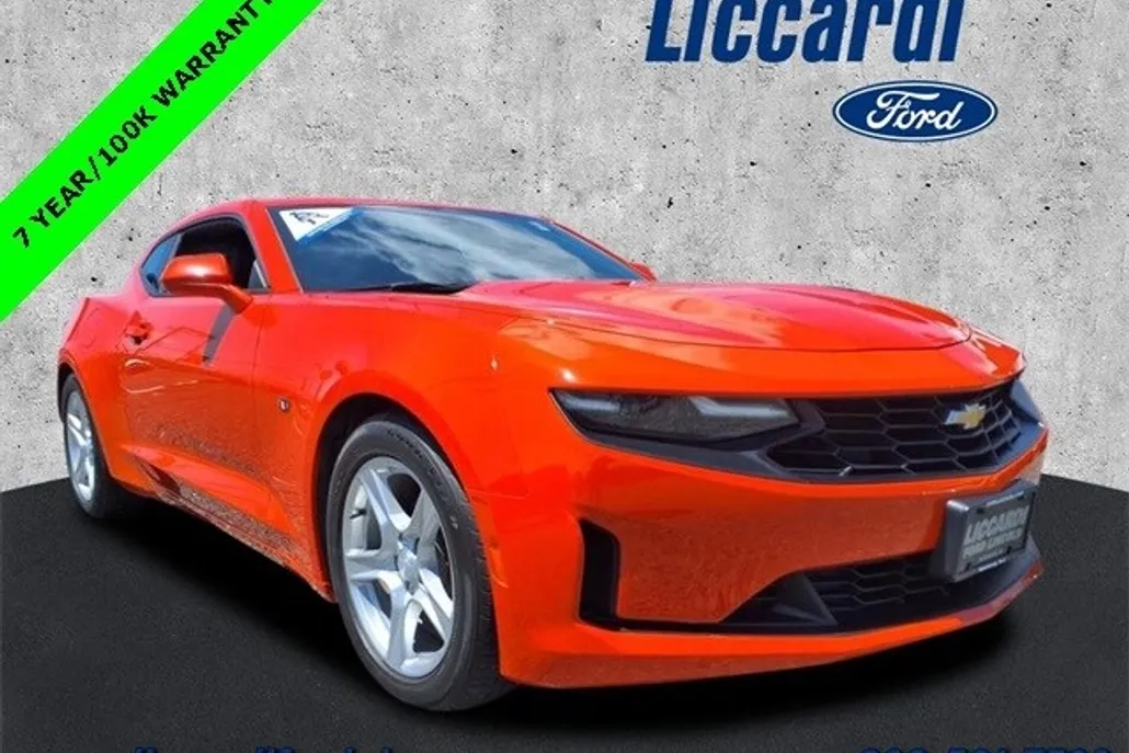 2021 Chevrolet Camaro 3LT photo 1