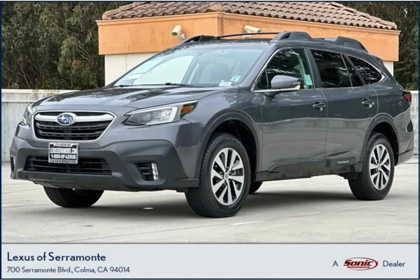 2020 Subaru Outback Premium photo 1