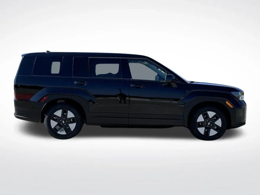 2026 Hyundai Santa Fe SE photo 1