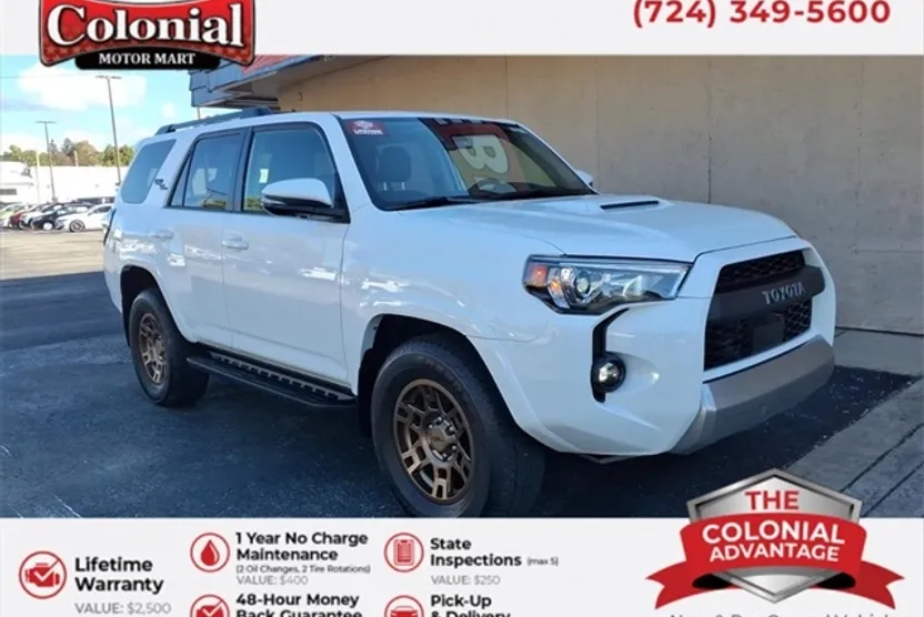 2023 Toyota 4Runner TRD Off-Road Premium photo 1