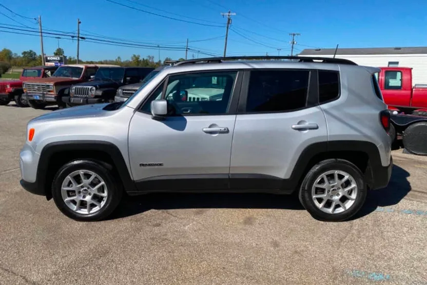 2021 Jeep Renegade Latitude photo 1