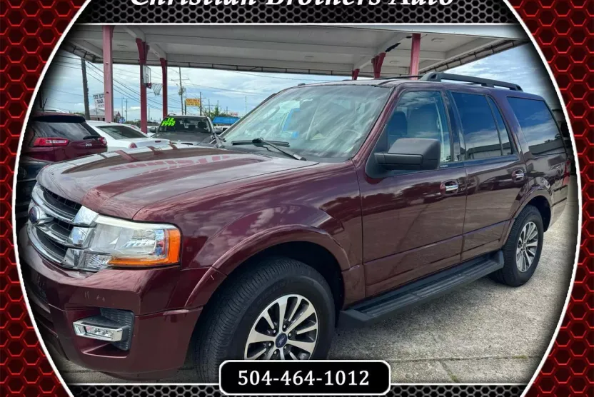 2015 Ford Expedition XLT photo 1