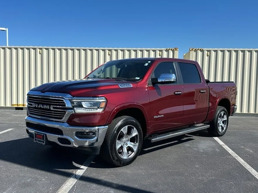 2019 Ram 1500 Laramie photo 1