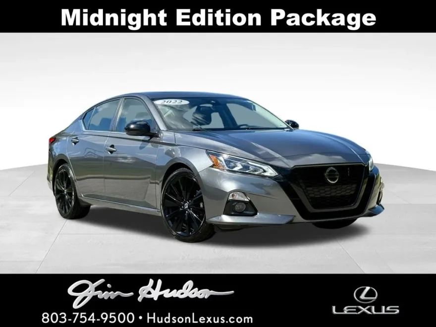 2022 Nissan Altima 2.5 SR photo 1