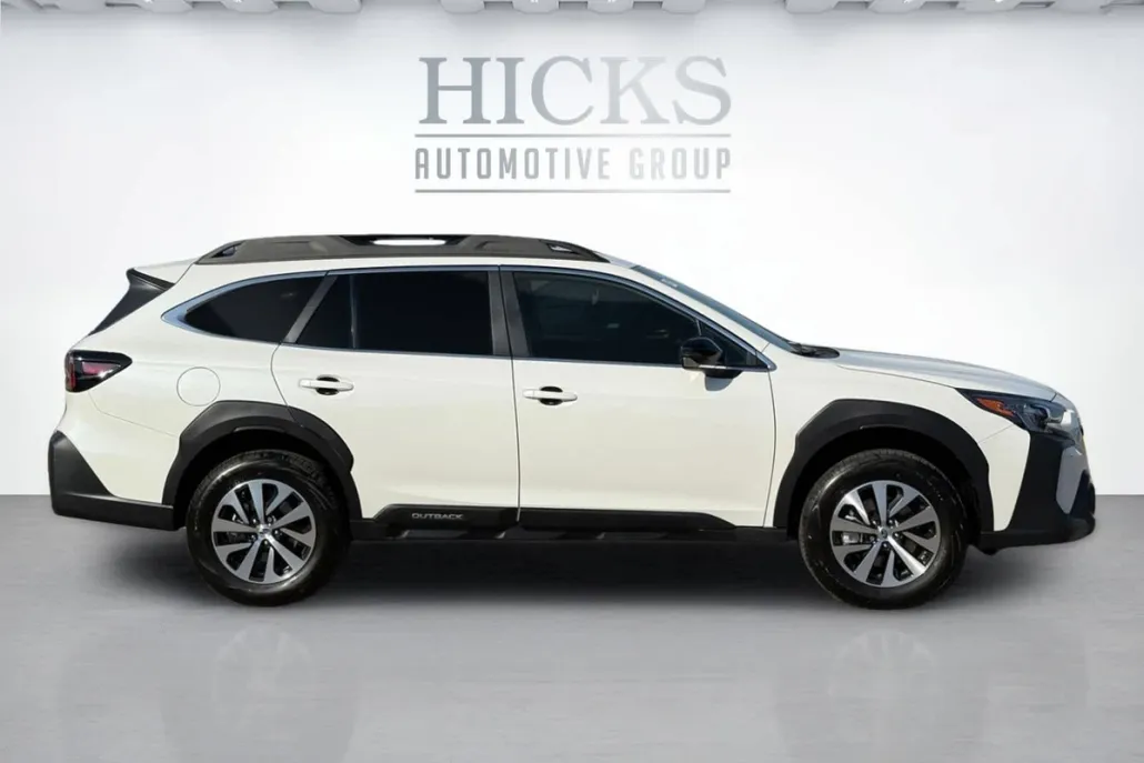 2025 Subaru Outback Premium photo 1