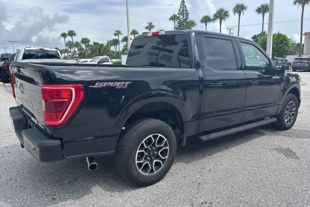 2022 Ford F-150 XLT photo 1