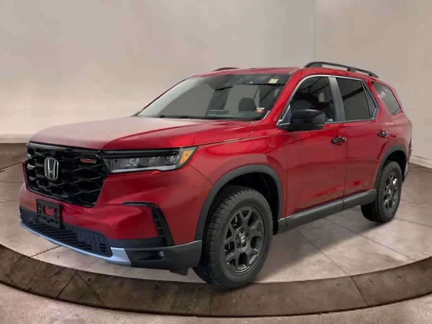 2025 Honda Pilot TrailSport photo 1