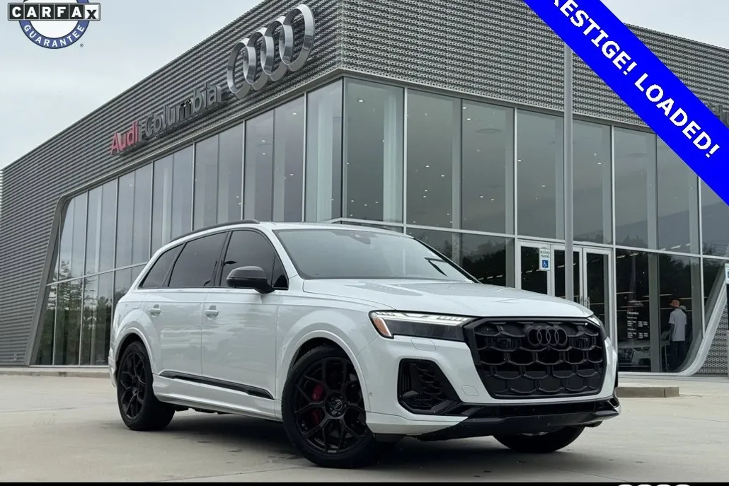 2025 Audi SQ7 Premium Plus photo 1