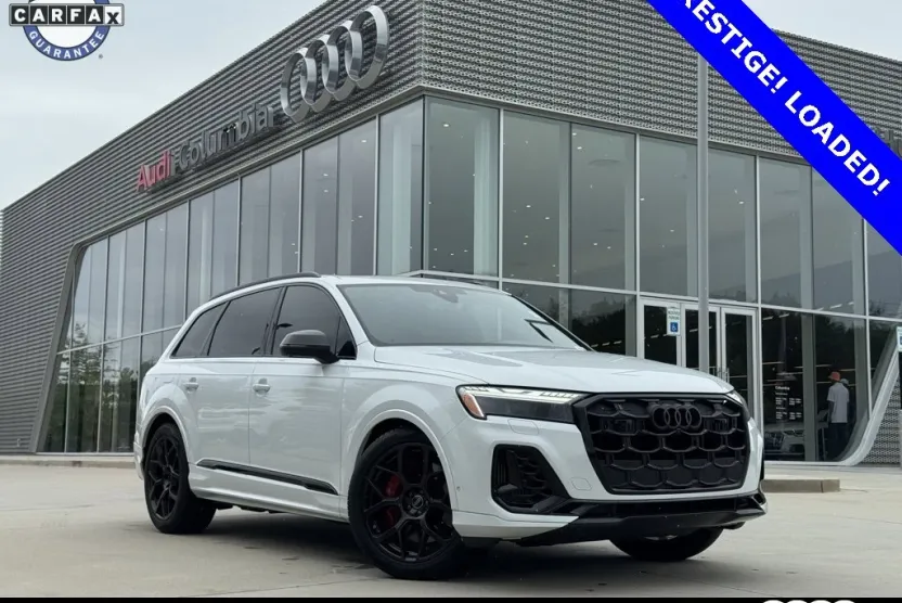 2025 Audi SQ7 Premium Plus photo 1