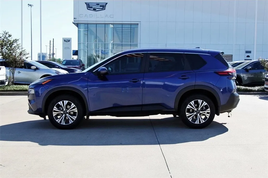 2023 Nissan Rogue SV photo 1