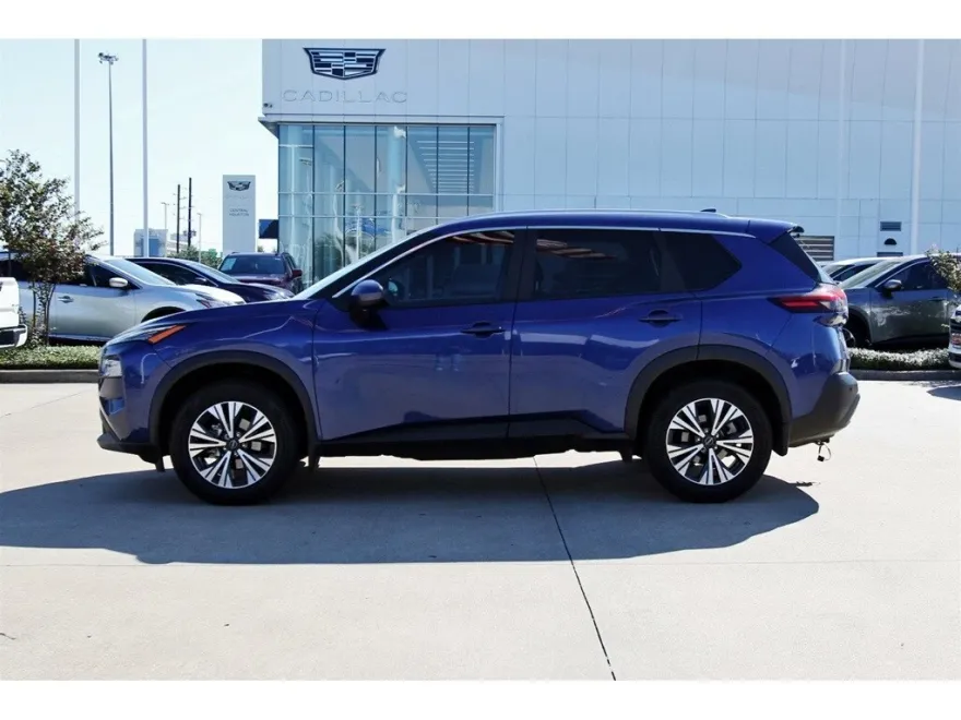 2023 Nissan Rogue SV photo 1