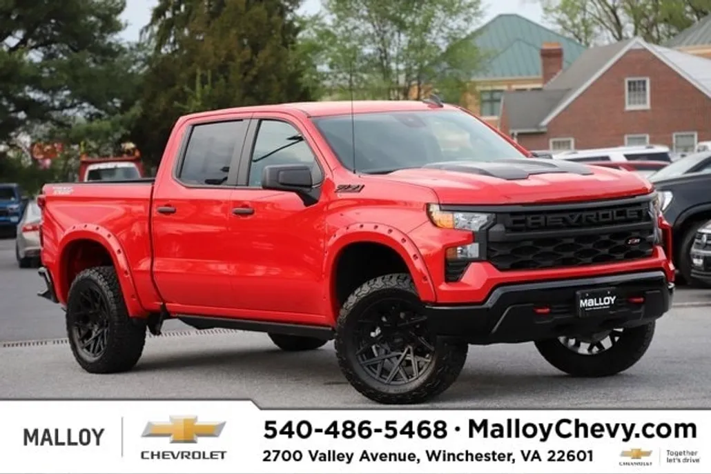 2024 Chevrolet Silverado 1500 Custom Trail Boss photo 1