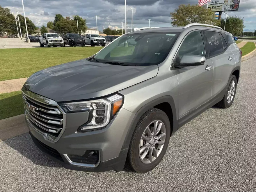 2024 Gmc Terrain SLT photo 1