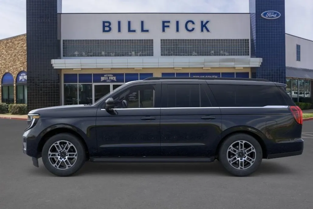 2025 Ford Expedition MAX photo 1