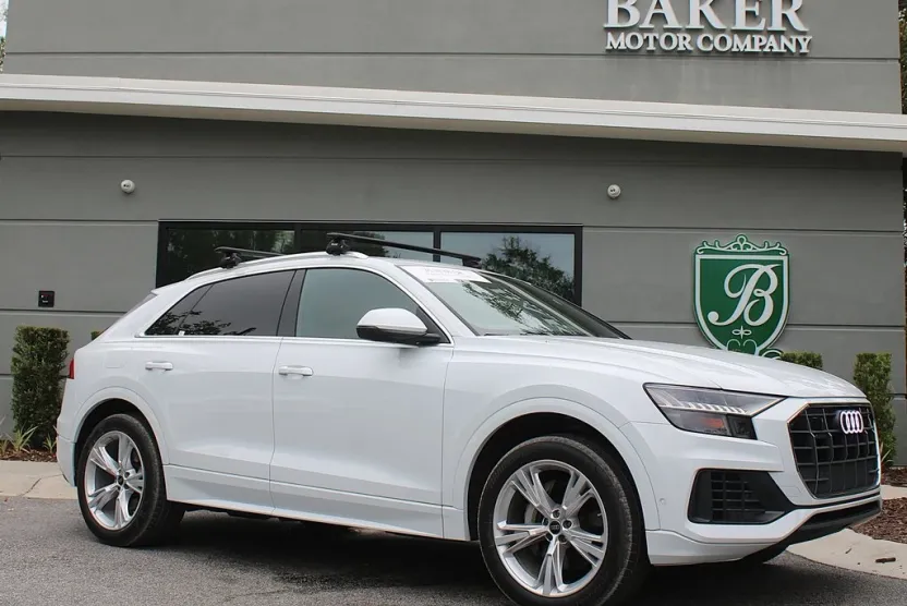 2023 Audi Q8 Premium 55 photo 1