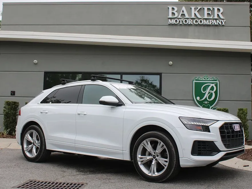 2023 Audi Q8 Premium 55 photo 1