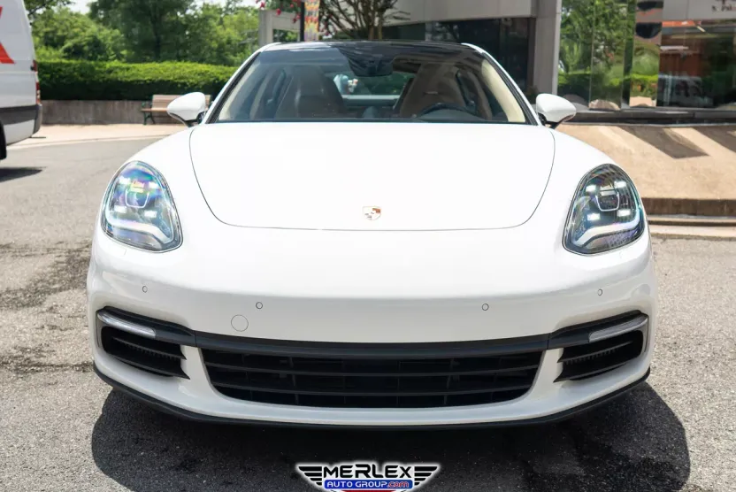 2018 Porsche Panamera 4 E-Hybrid photo 1
