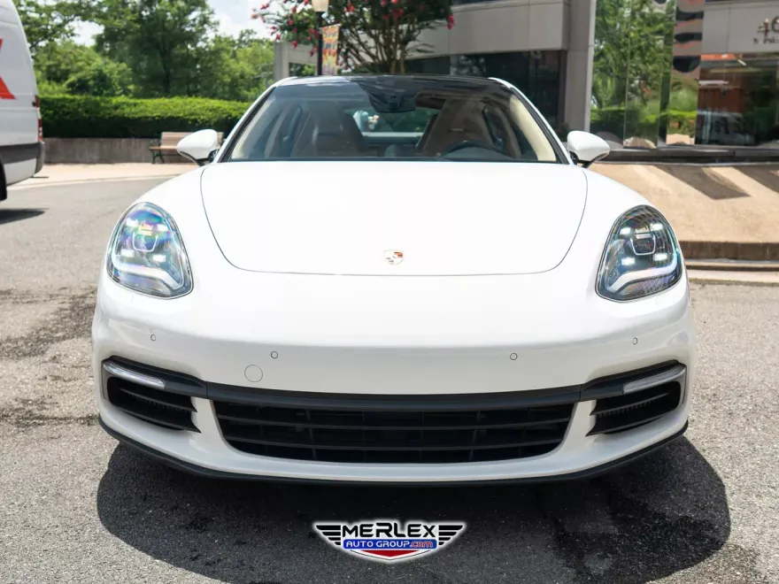 2018 Porsche Panamera 4 E-Hybrid photo 1