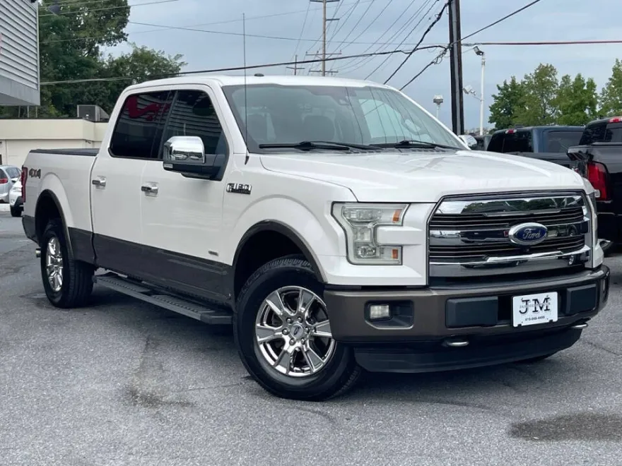 2015 Ford F-150 Lariat photo 1