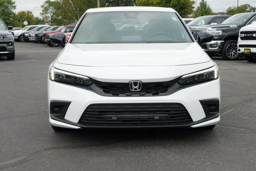 2024 Honda Civic Hatchback Sport photo 1