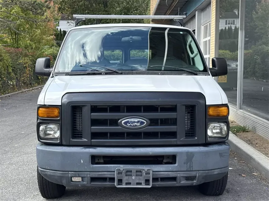 2013 Ford E-150 photo 1