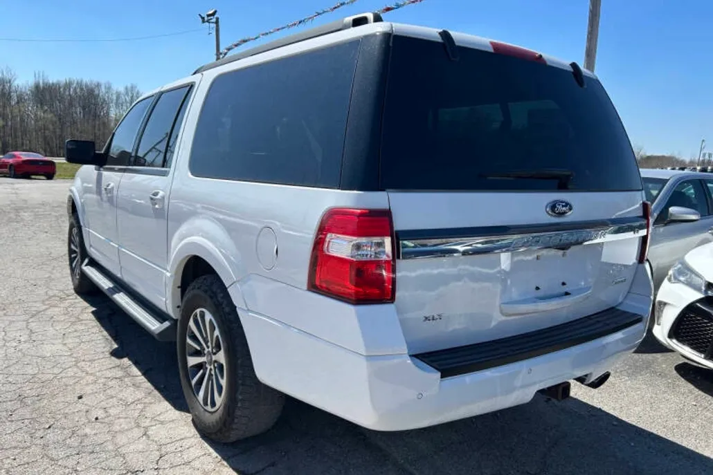 2015 Ford Expedition EL XLT photo 1