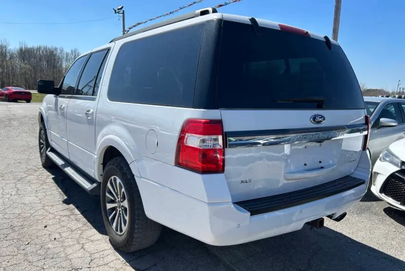 2015 Ford Expedition EL XLT photo 1
