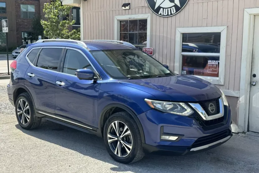 2017 Nissan Rogue S photo 1