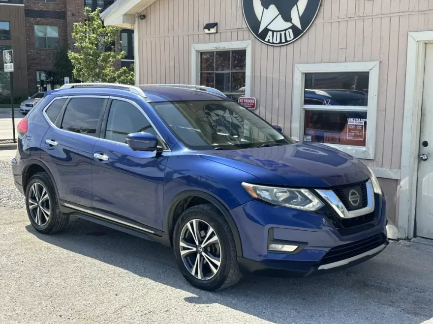 2017 Nissan Rogue S photo 1