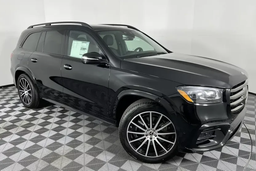 2025 Mercedes Benz GLS 450 photo 1