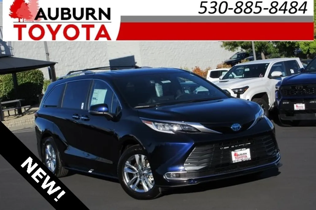 2025 Toyota Sienna Limited photo 1