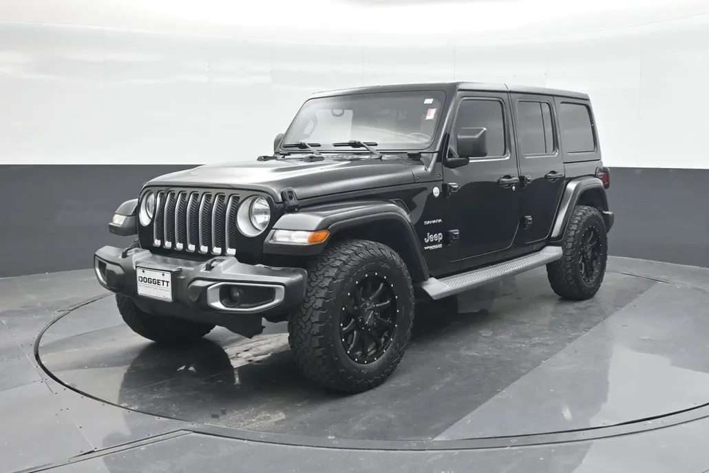 2019 Jeep Wrangler Unlimited Sahara photo 1