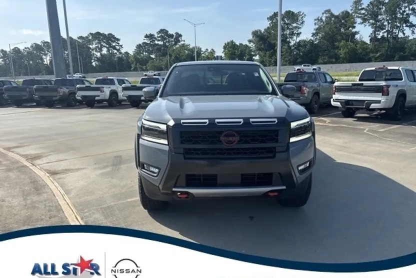 2025 Nissan Frontier Crew Cab PRO-X photo 1