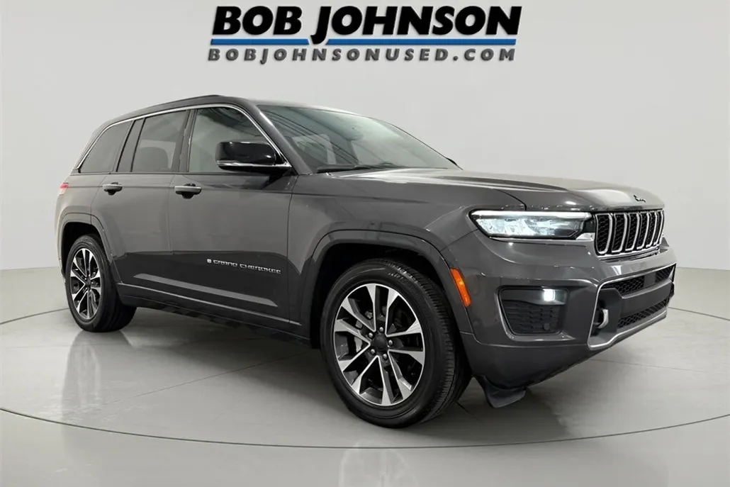 2022 Jeep Grand Cherokee Overland photo 1
