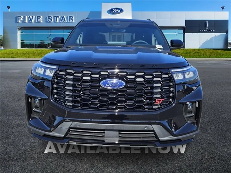2025 Ford Explorer ST photo 1
