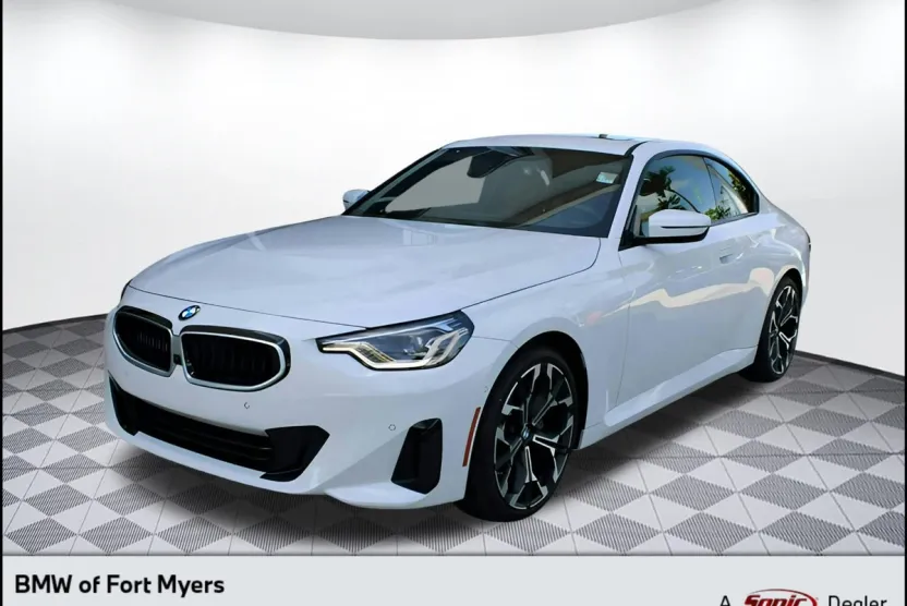 2025 Bmw 230i Coupe photo 1