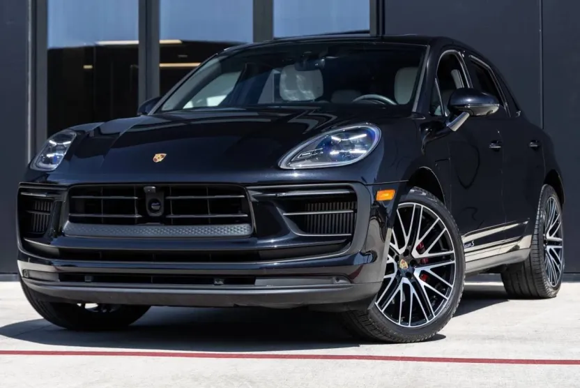2024 Porsche Macan S photo 1