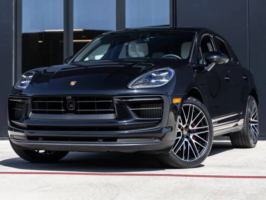 2024 Porsche Macan S photo 1