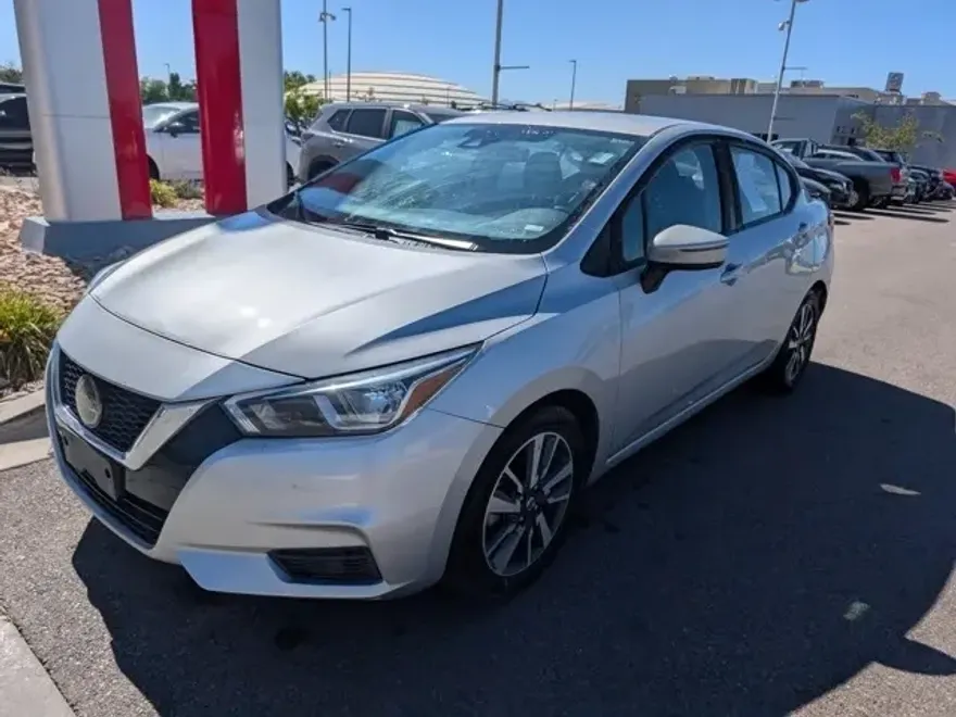2021 Nissan Versa 1.6 SV photo 1