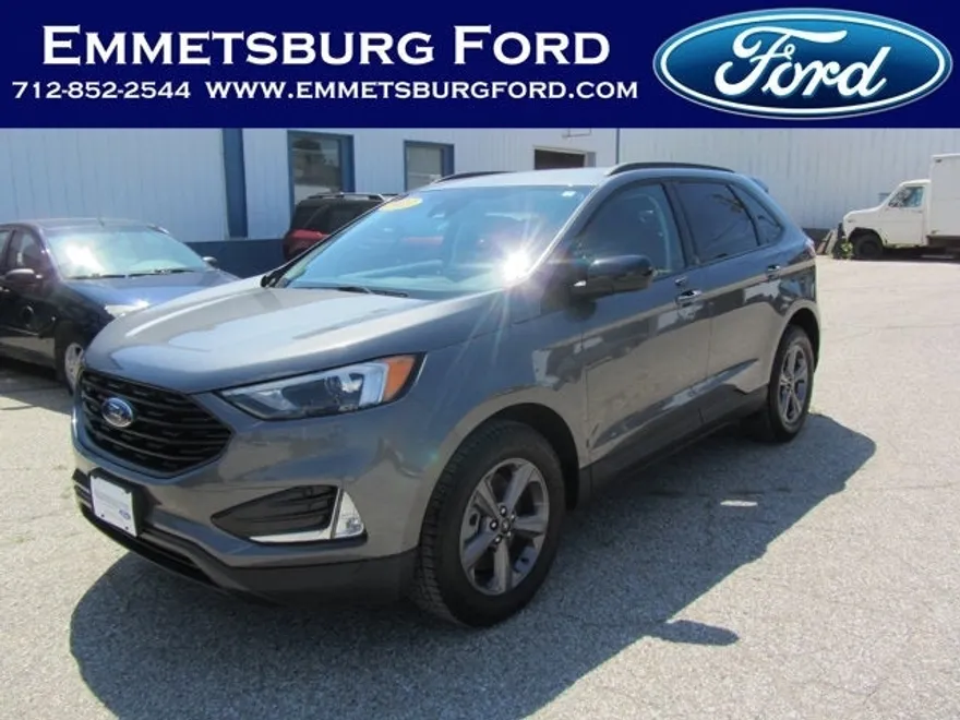 2023 Ford Edge SEL photo 1