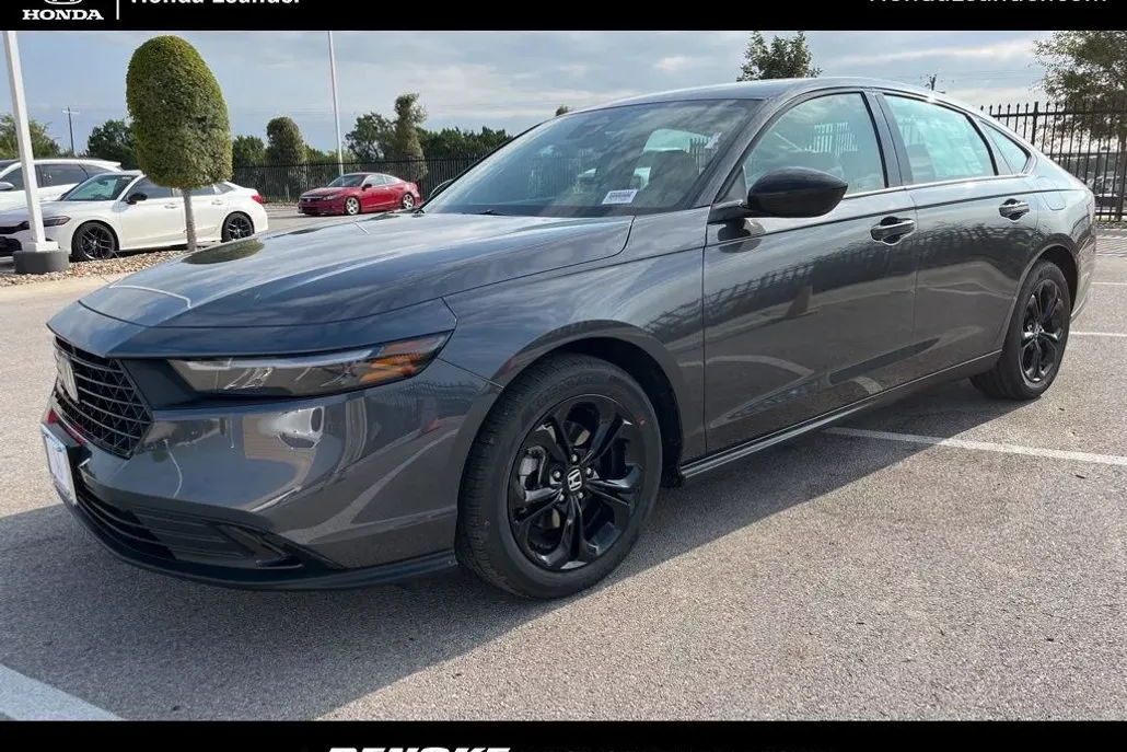 2025 Honda Accord SE photo 1
