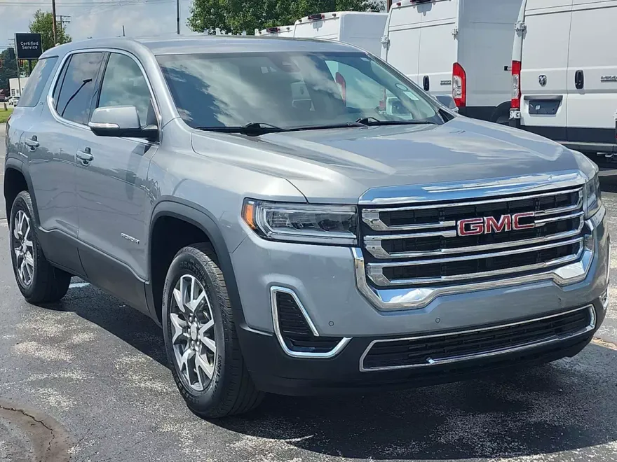 2023 Gmc Acadia SLE photo 1